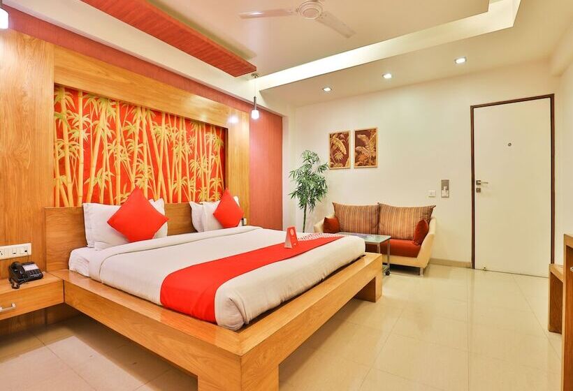 Hotel Laksh Residency