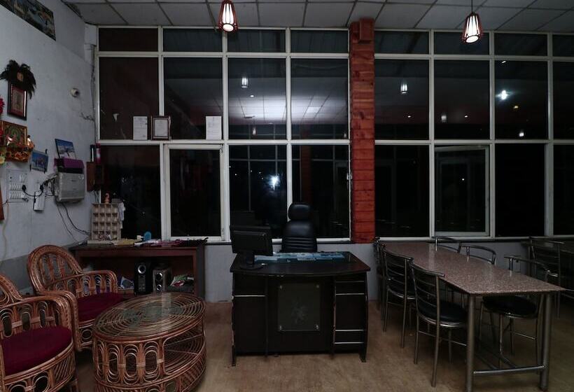 Hotell Mount View Dhanaulti Dreamz By Oyo Rooms