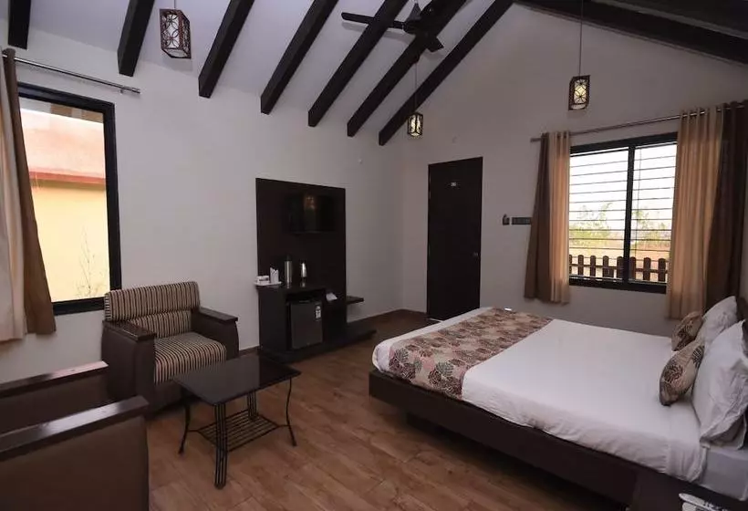 Hotelli Palette Tiger Village Resort