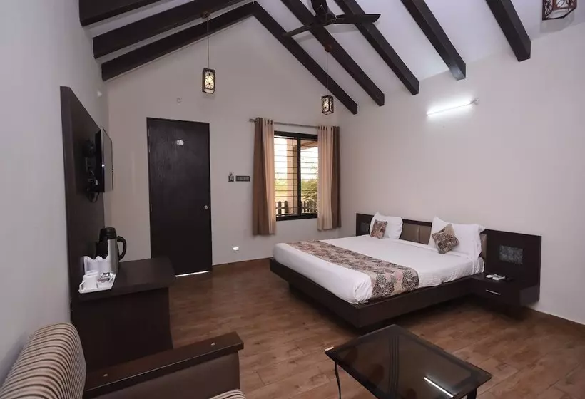 Hotelli Palette Tiger Village Resort