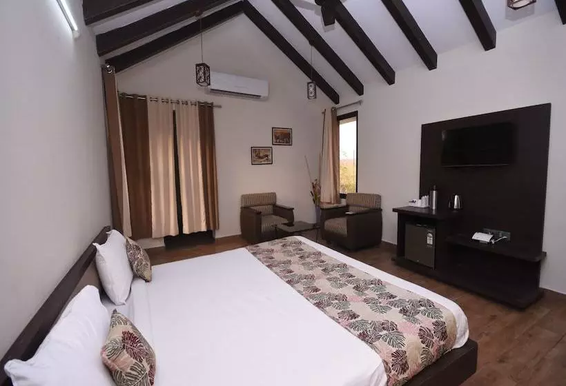 Hotelli Palette Tiger Village Resort