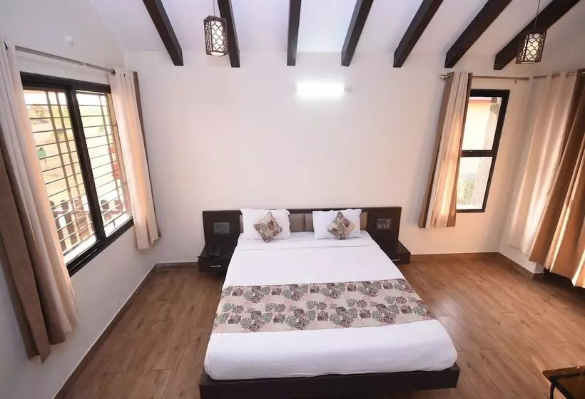 Hotelli Palette Tiger Village Resort