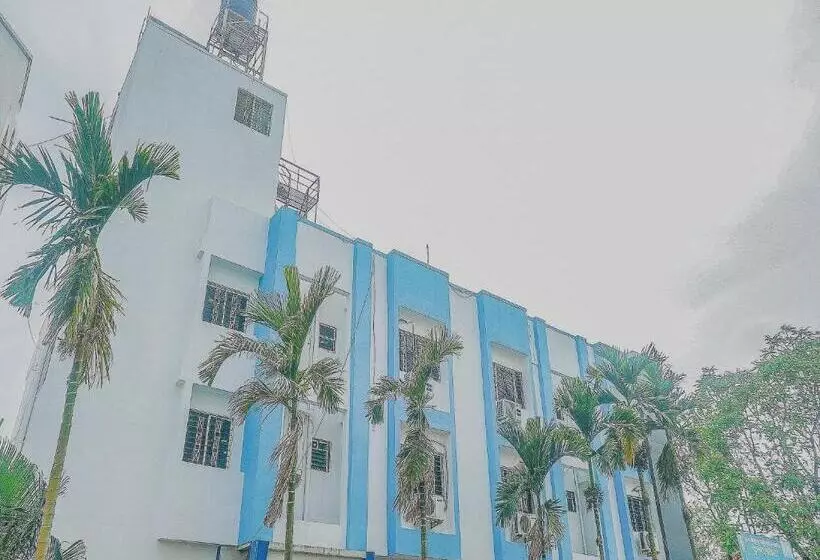 ホテル O Paradise Inn Talegaon Dabhade