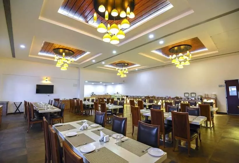 Hotelli Spoorti Resort And Club