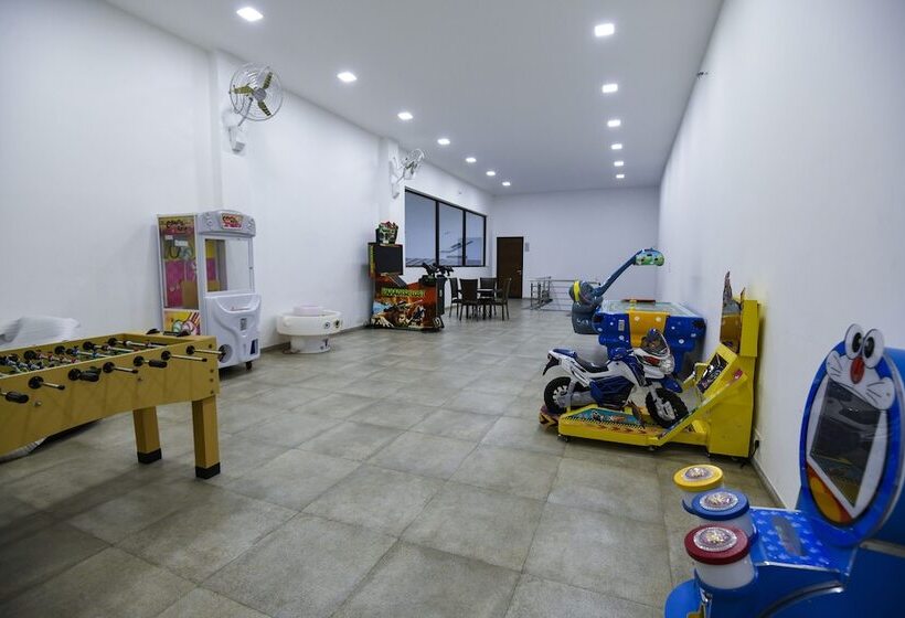 فندق Spoorti Resort And Club