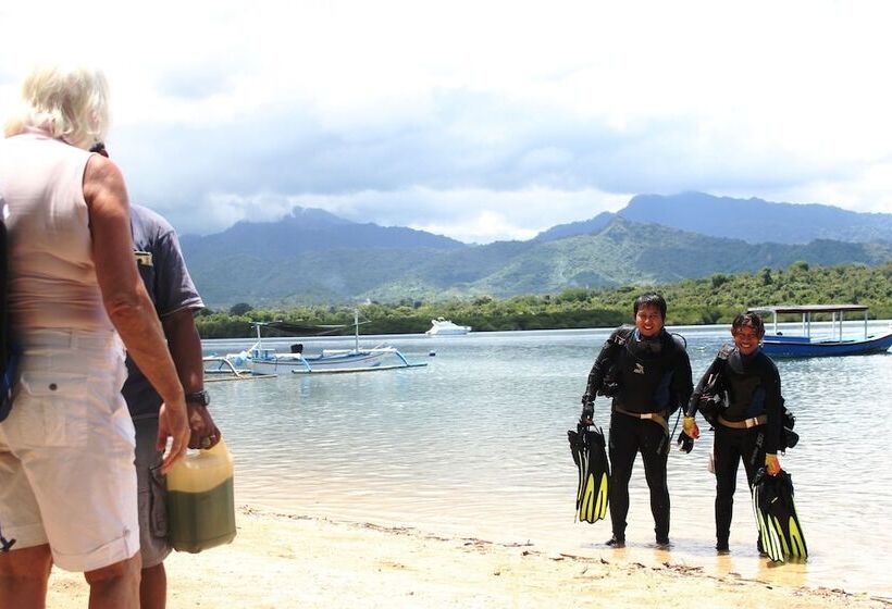 فندق White Sandy Beach Menjangan