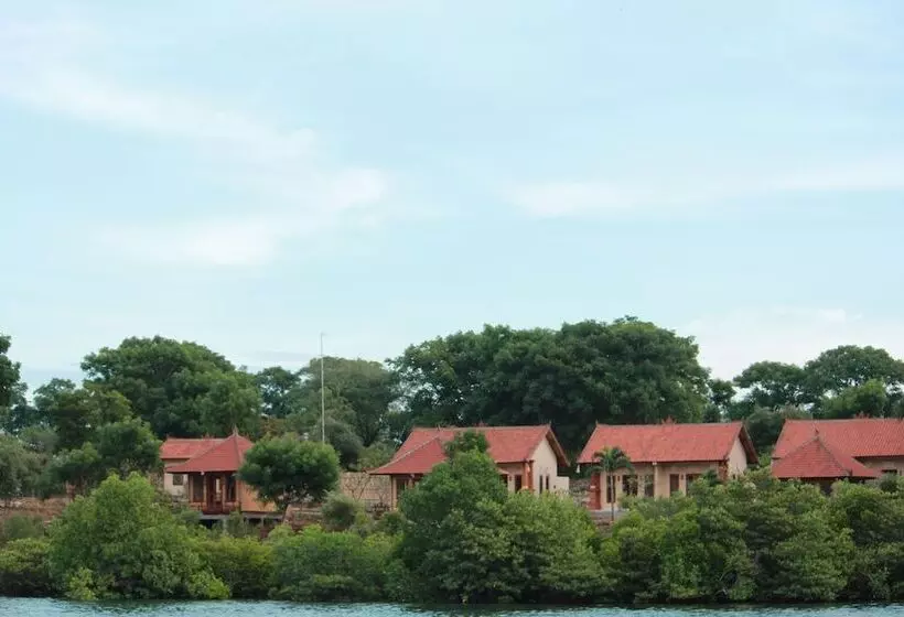 Hotelli White Sandy Beach Menjangan