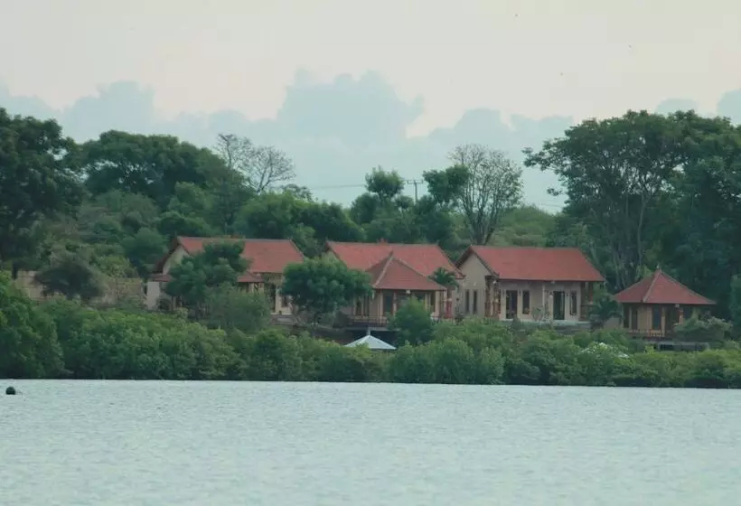 Hotelli White Sandy Beach Menjangan