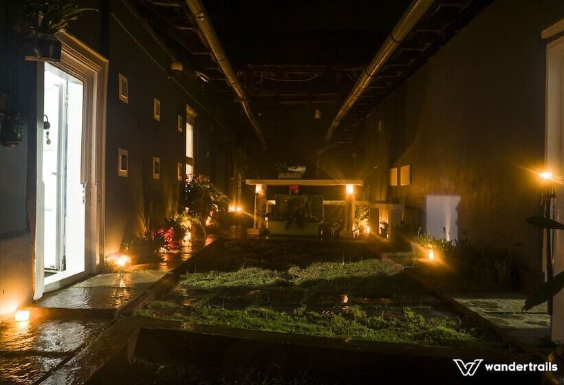 بنسيون Bungalow 1934   A Wandertrails Showcase