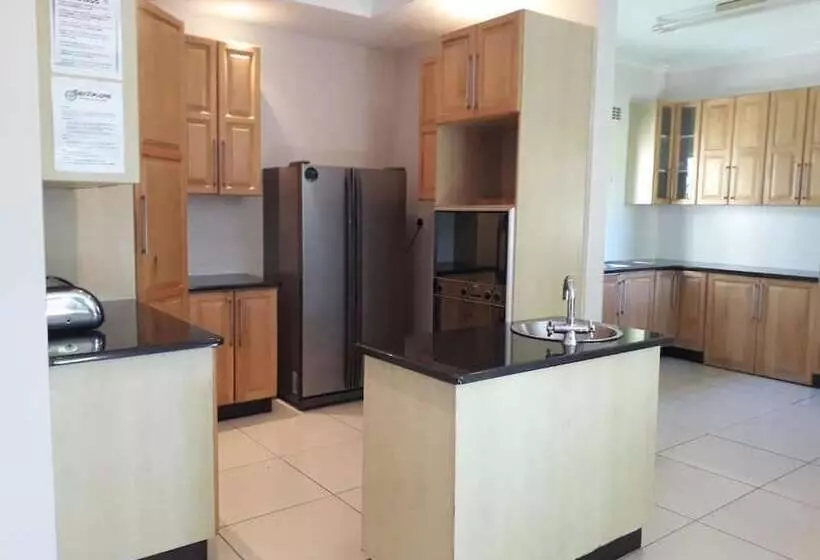 Majatalo Seaxplore Lodge & Dive Center