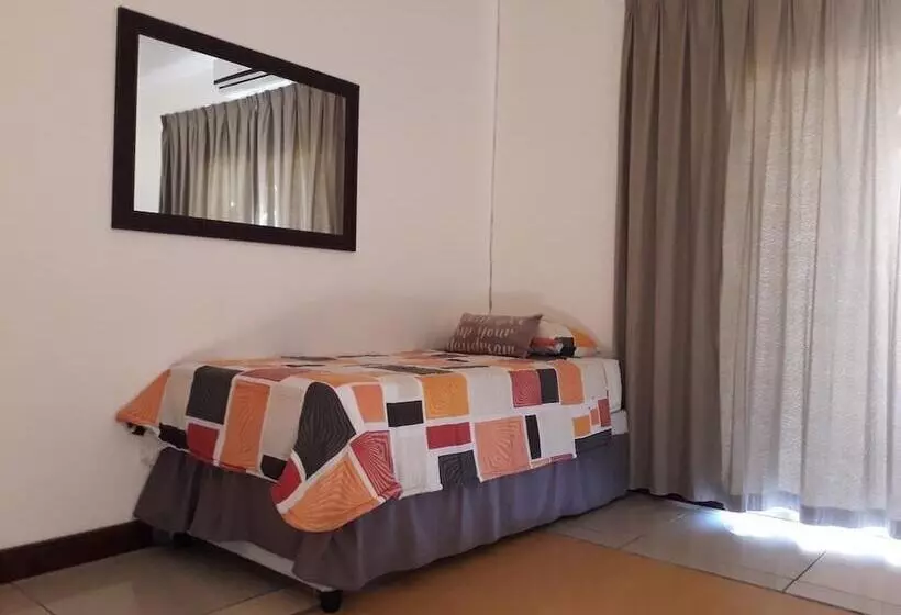 Majatalo Seaxplore Lodge & Dive Center