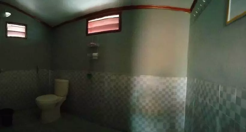 Aamiaismajoitus (B&B) Losmen Anugrah