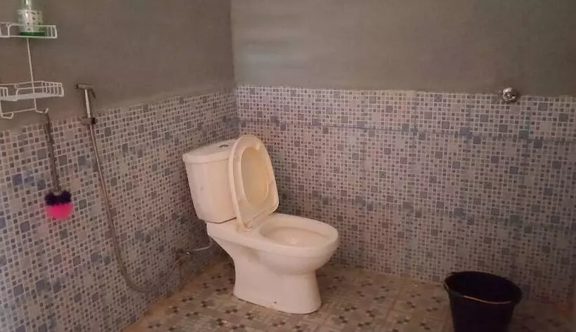 Aamiaismajoitus (B&B) Losmen Anugrah