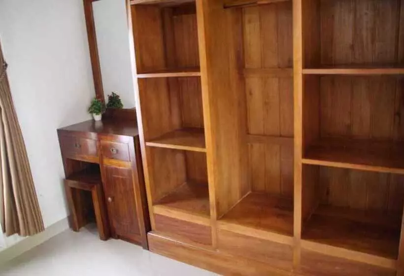 Aamiaismajoitus (B&B) Toekad Ayung Villa