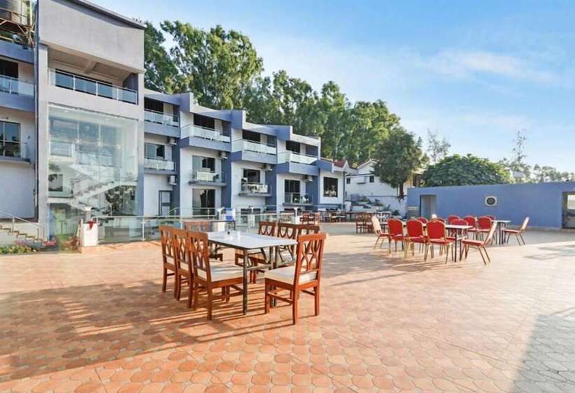 Cloud Mist Resort And Spa