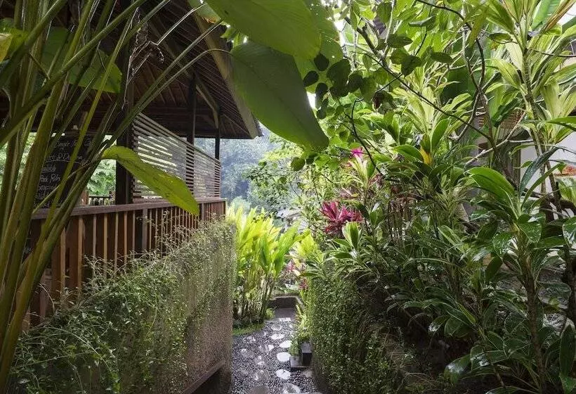 هتل Desak Putu Putera Cottages