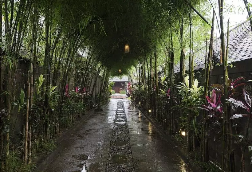 هتل Desak Putu Putera Cottages