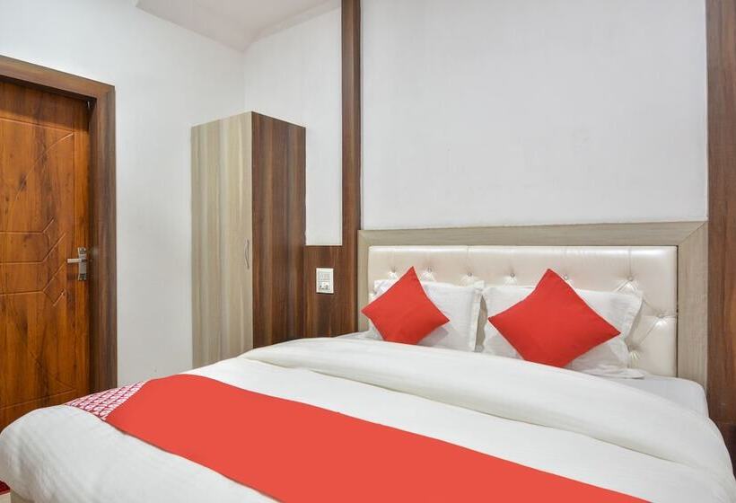 בית מלון כפרי Govindham By Oyo Rooms