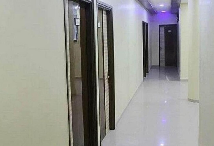 Отель Iroomz Vkg Complex