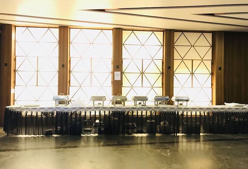 酒店 Sapphero Harshraj Resort