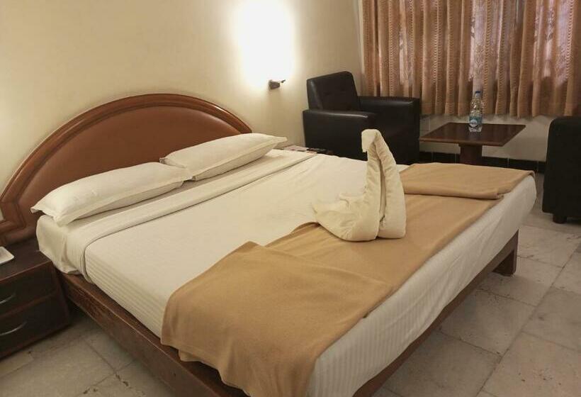 Hotel Senthil Residency