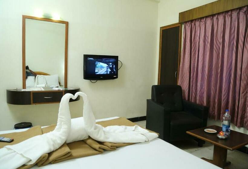 Hotel Senthil Residency