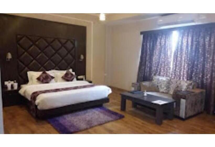 Taraji Resort Hotel And Restaurant