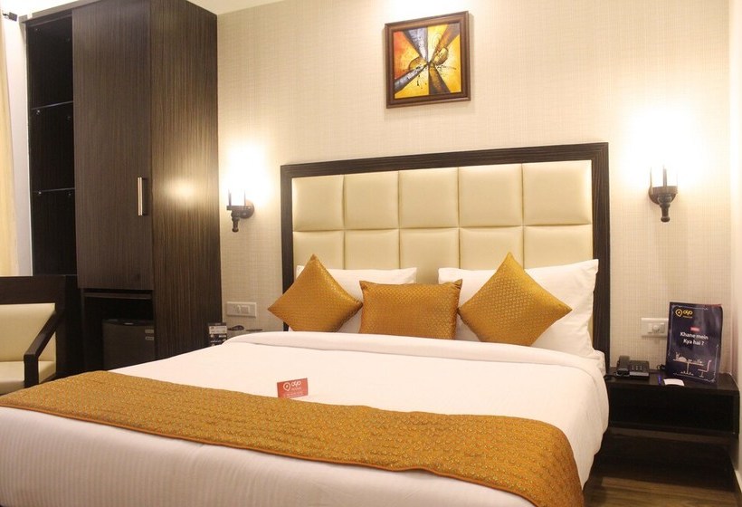 Отель Sandstone