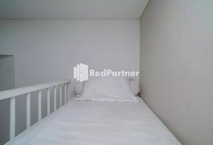 Hotelli Yayah Rooms Bogor Syariah Mitra Reddoorz