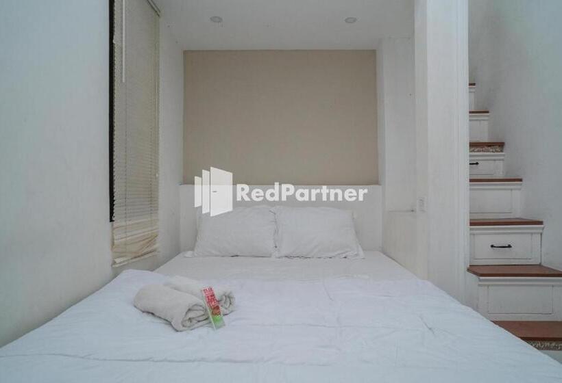 فندق Yayah Rooms Bogor Syariah Mitra Reddoorz