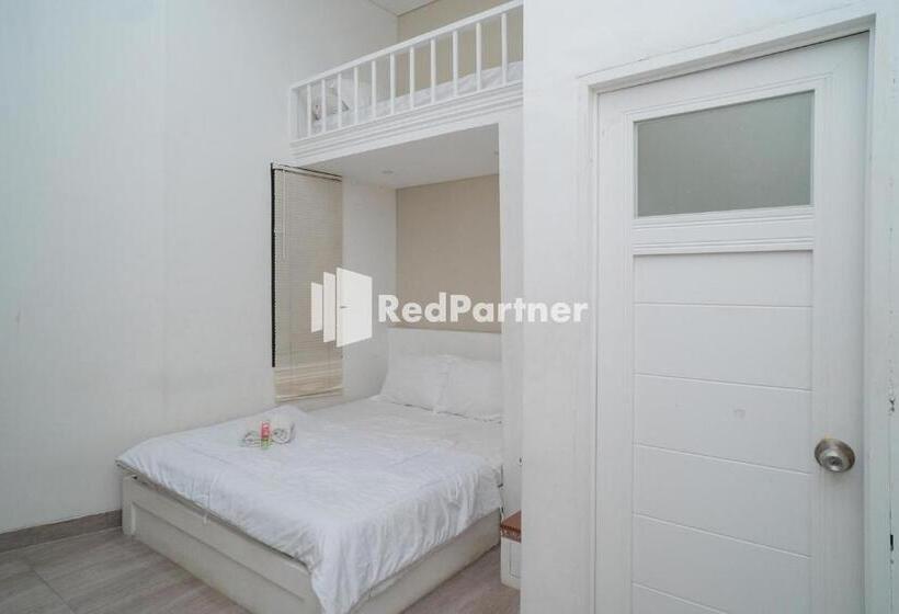 فندق Yayah Rooms Bogor Syariah Mitra Reddoorz