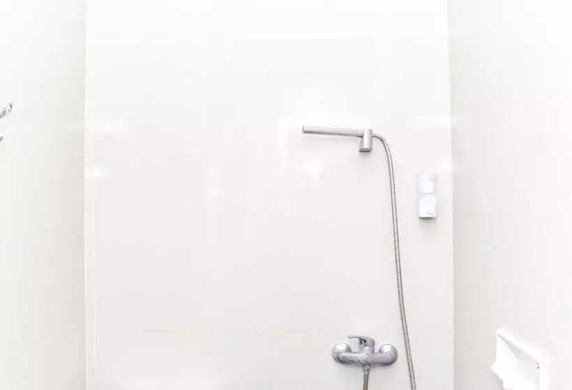 Motelli Reddoorz Near Alun Alun Wonosobo