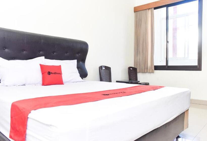 Motel Reddoorz Near Alun Alun Wonosobo