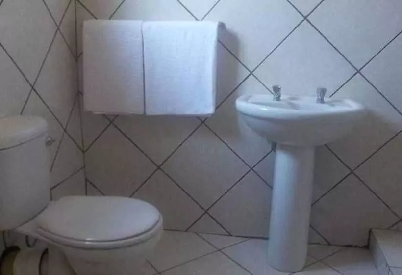 Majatalo Steenbok Lodge