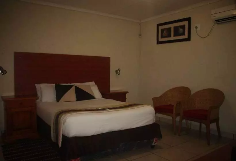 Majatalo Steenbok Lodge