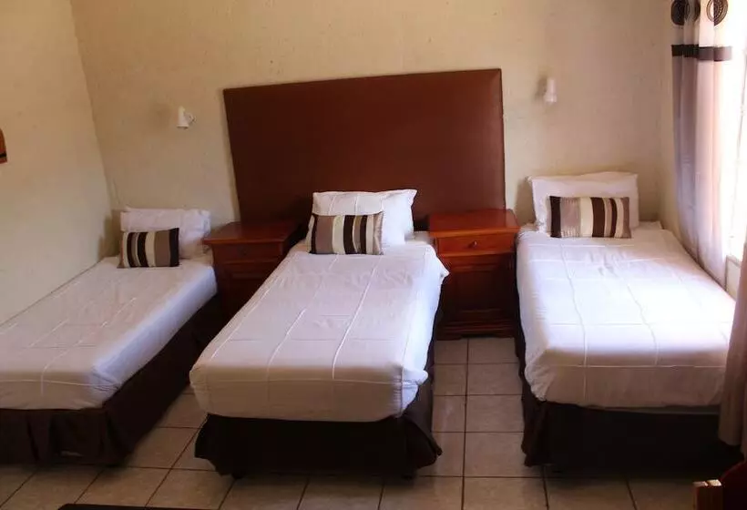 Majatalo Steenbok Lodge