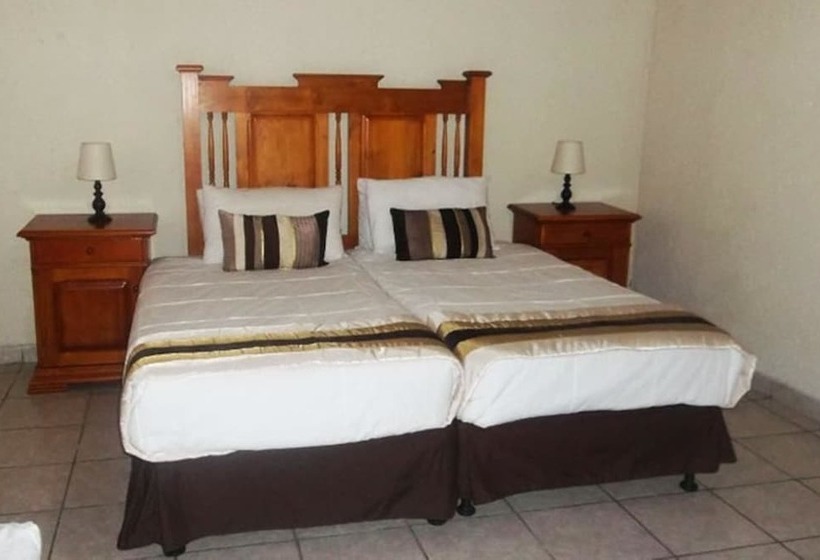 פנסיון Steenbok Lodge