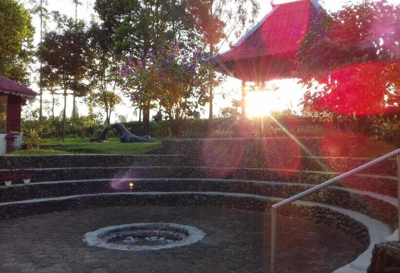 Dieng Kledung Pass Hotel & Restaurant