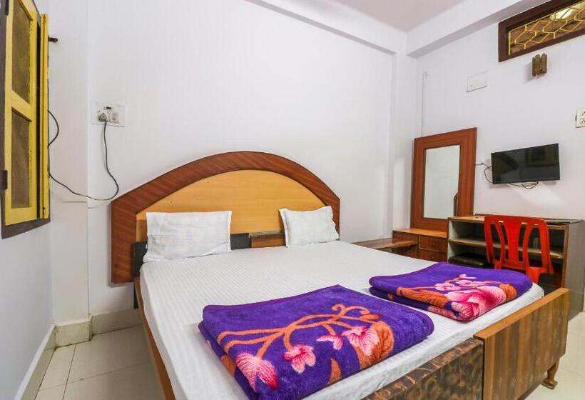 Hotel Spot On  Poonam