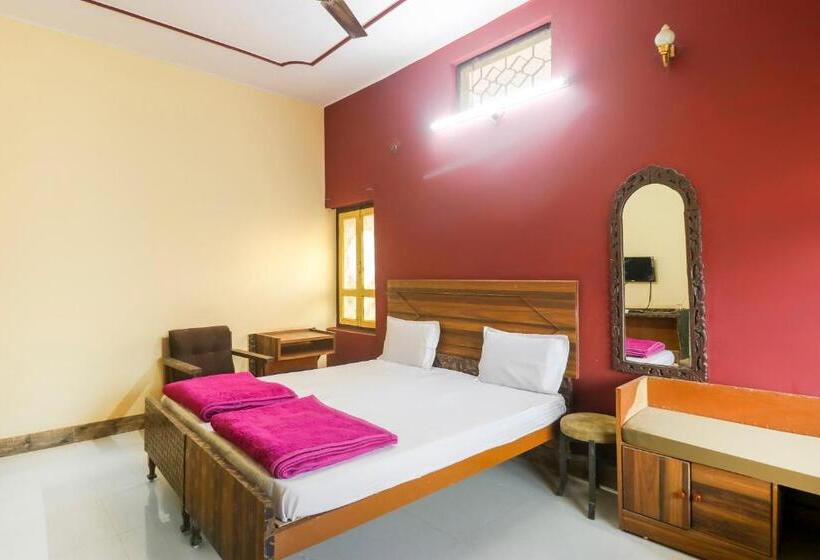 Hotel Spot On  Poonam