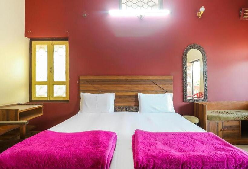 Hotel Spot On  Poonam