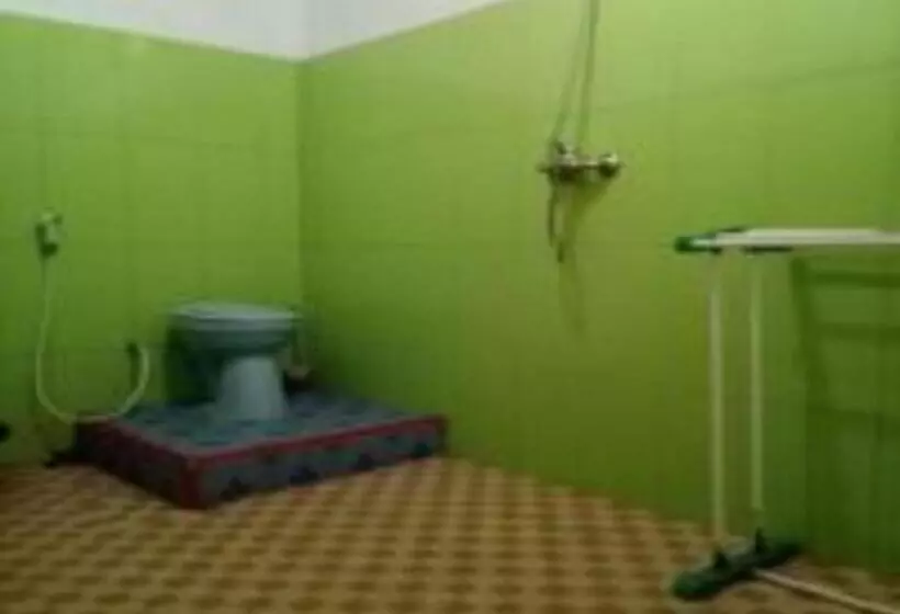 Majatalo Laster Jony S