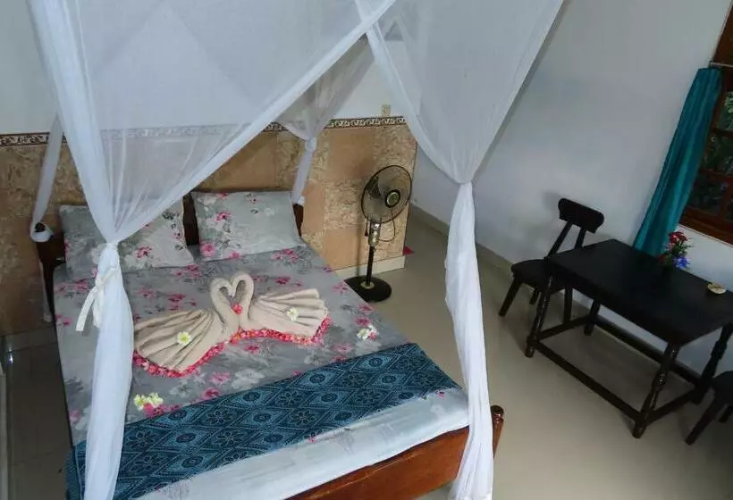پانسیون Pondok Lembah Dukuh Homestay
