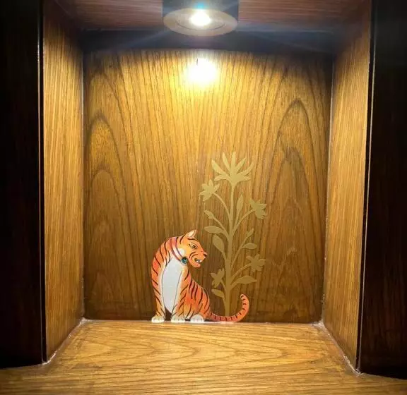 リゾートホテル Machaan Wilderness Lodge Nagarahole