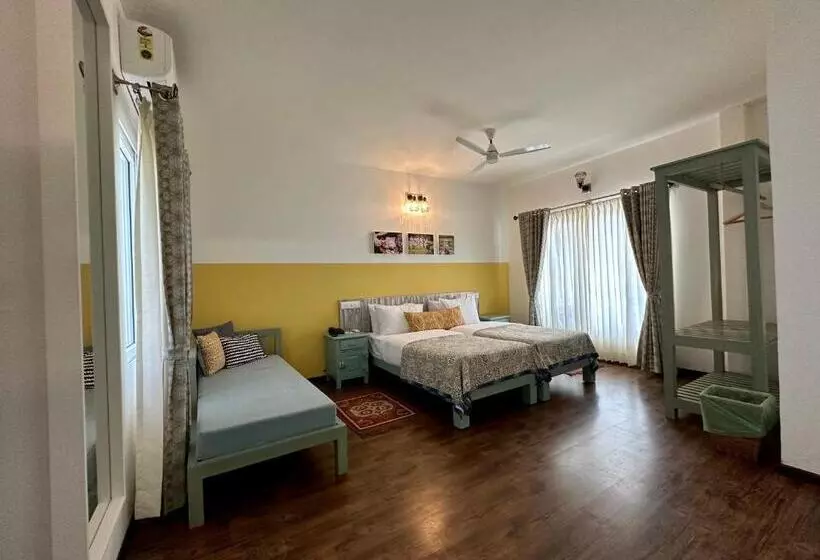 リゾートホテル Machaan Wilderness Lodge Nagarahole