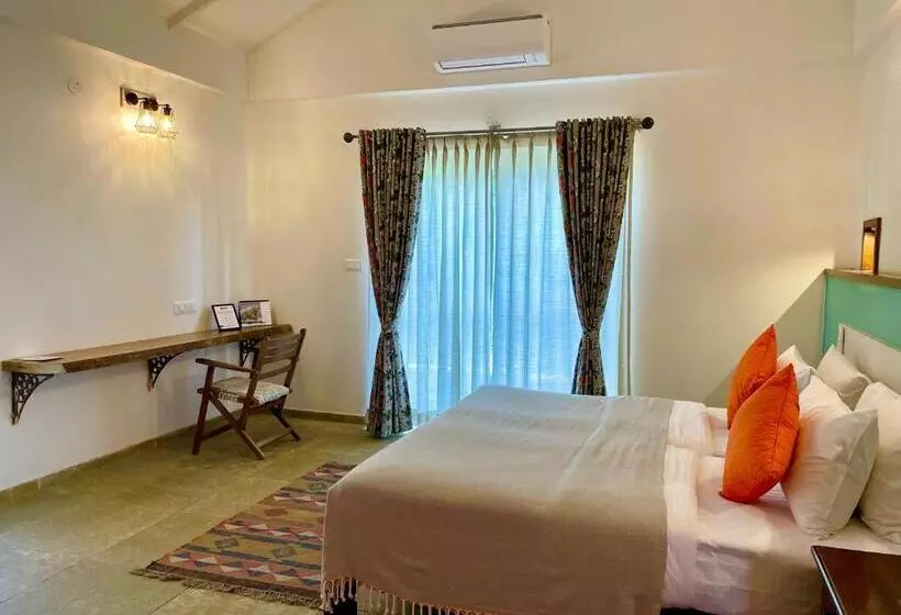 リゾートホテル Machaan Wilderness Lodge Nagarahole