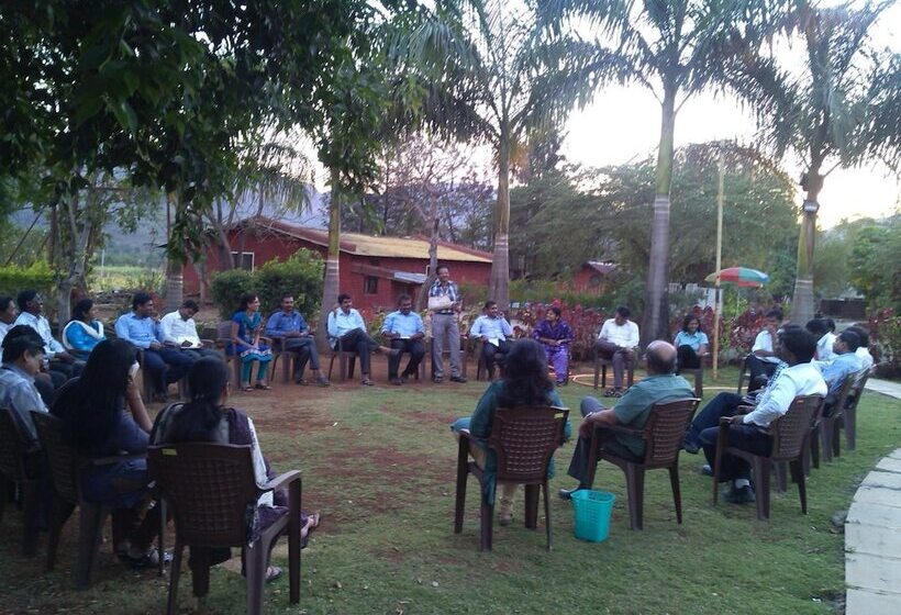 Resort Sadabahar Moments   Hostel