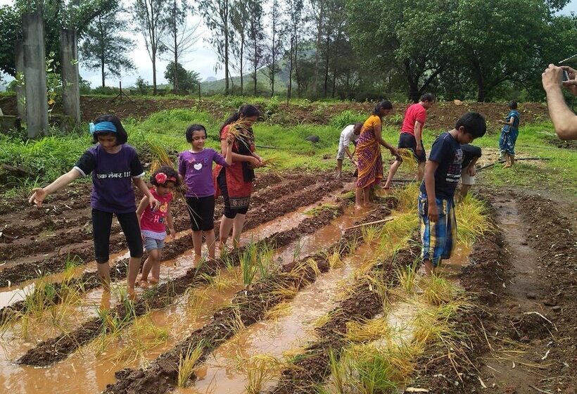 Resort Sadabahar Moments   Hostel