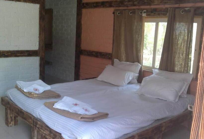 Resort Sadabahar Moments   Hostel