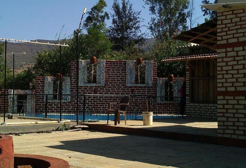 Resort Sadabahar Moments   Hostel